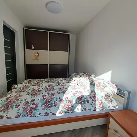 Na Bocznej 아파트 *